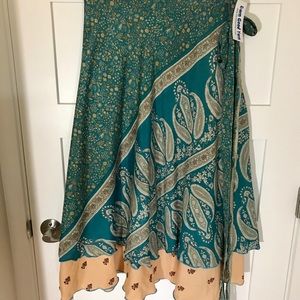 Darn good yarn wrap around sari skirt